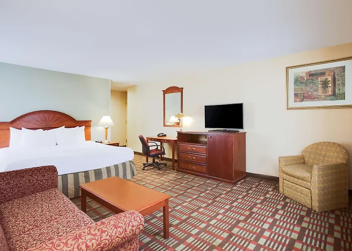 La Quinta Inn By Wyndham Queens